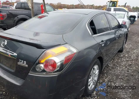 2011 Nissan Altima 2.5 S z USA, uszkodzony, nr VIN 1N4AL2AP1BN486686